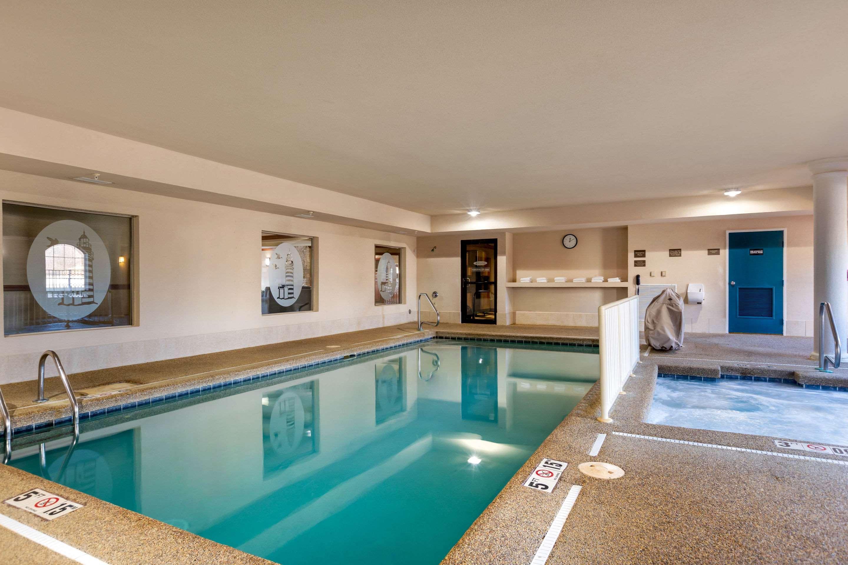 Comfort Suites Stevensville - St Joseph Екстер'єр фото
