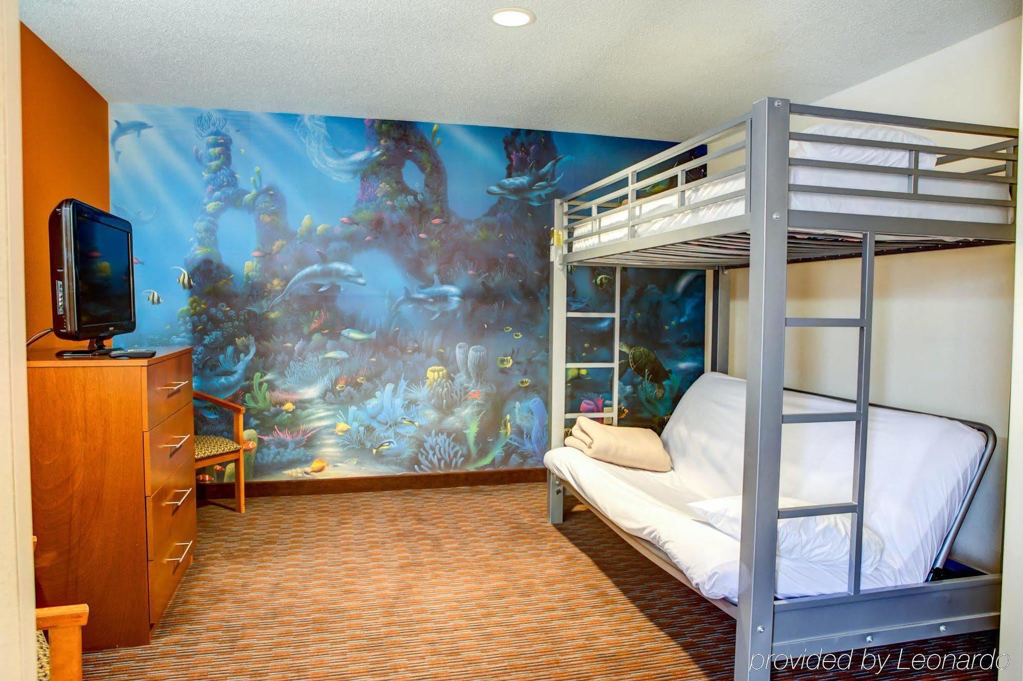 Comfort Suites Stevensville - St Joseph Екстер'єр фото